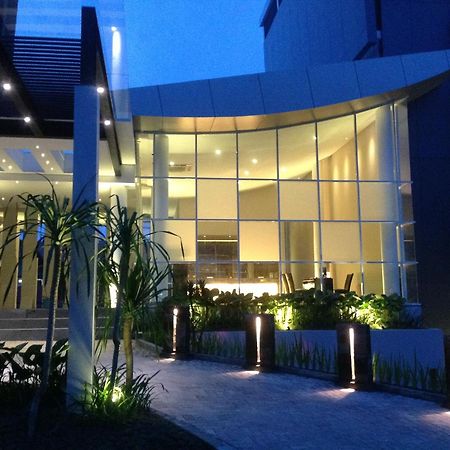 Grand Kecubung Hotel Pangkalan Bun Luaran gambar