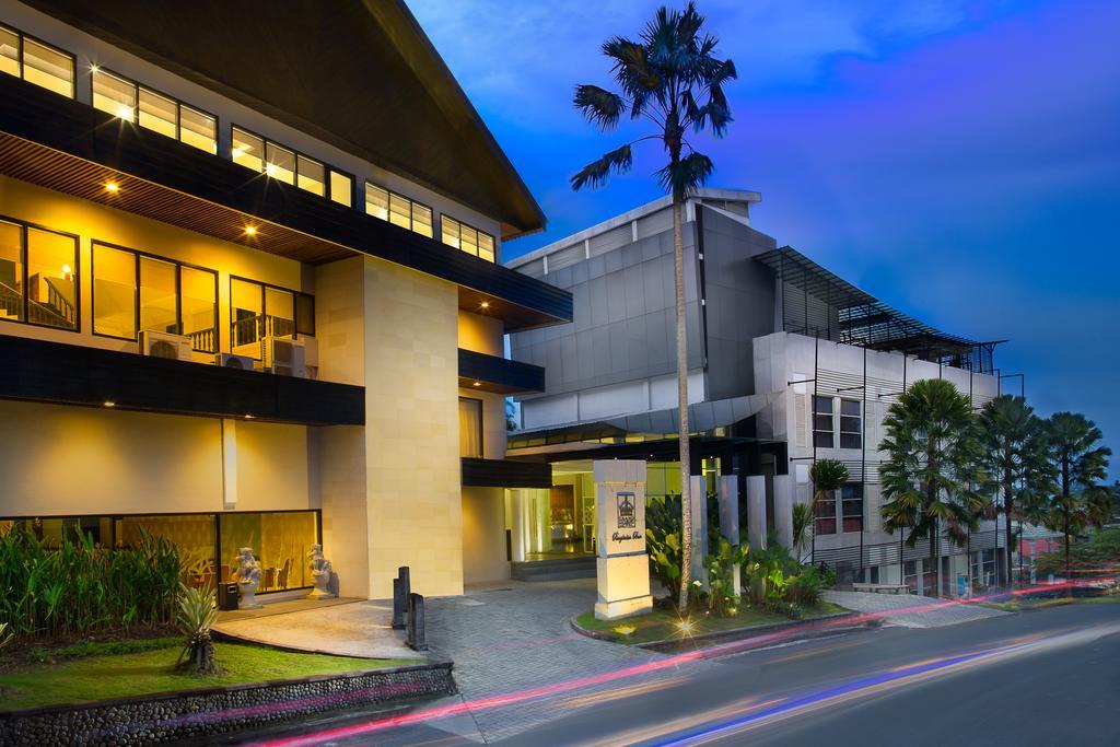 Grand Kecubung Hotel Pangkalan Bun Luaran gambar