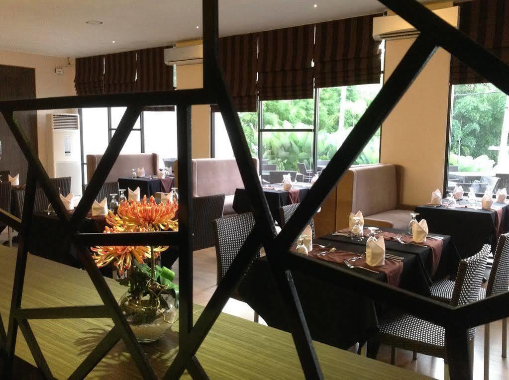 Grand Kecubung Hotel Pangkalan Bun Luaran gambar