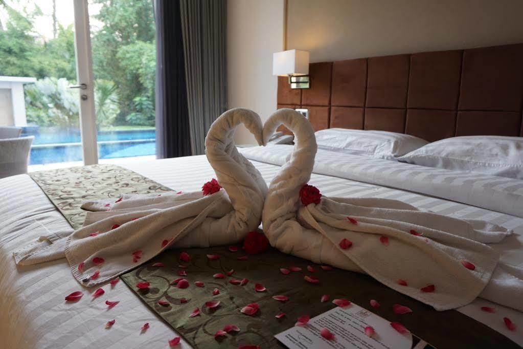 Grand Kecubung Hotel Pangkalan Bun Luaran gambar