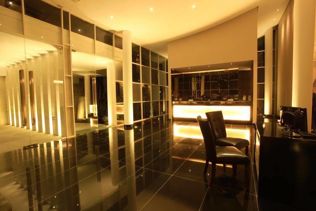 Grand Kecubung Hotel Pangkalan Bun Luaran gambar