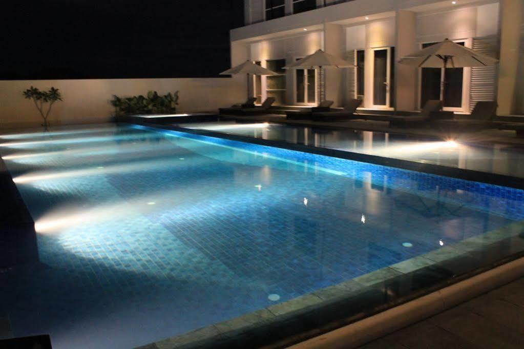 Grand Kecubung Hotel Pangkalan Bun Luaran gambar